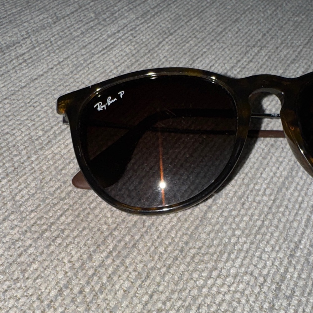 Ray-Ban Erica polarized Classic Brown Sunglasses (Scratched!!) - Picture 3 of 10